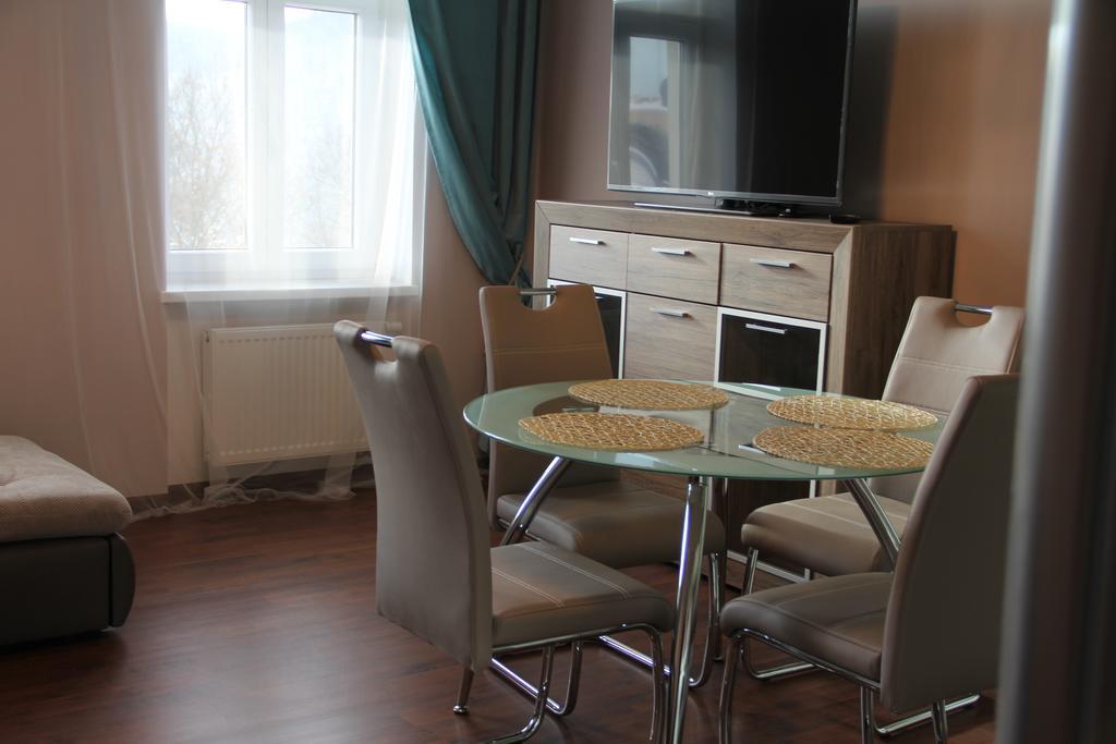 Jurincom Apartments Na Vyhlidce 卡罗维发利 外观 照片